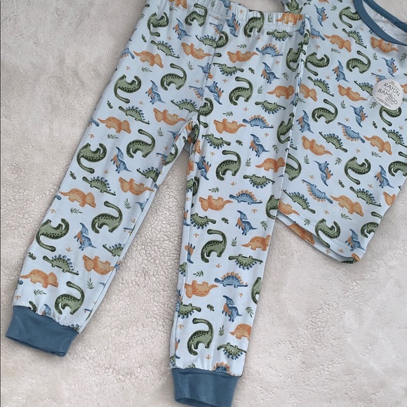 NWT Milkberry Dinosaurs 2pc Pajama Set Blue 24M Bamboo Loungewear - Picture 5 of 6